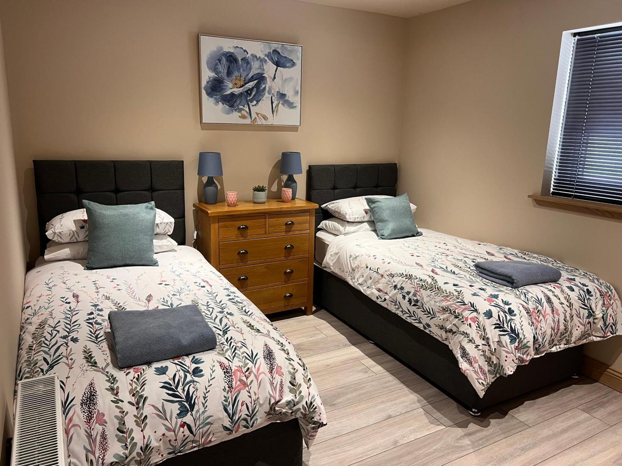 Woodlane Lodge With Private Hottub & Pool Table Дъмфрийс Екстериор снимка